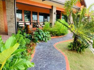 Zahrada ubytování Benwadee Resort Pattaya