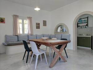 Gambar di galeri bagi Komponada Beach House di Kýthira