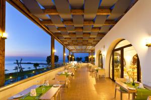 Restavracija oz. druge možnosti za prehrano v nastanitvi Oceanis Beach & Spa Resort