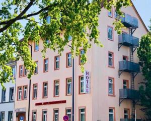 Afbeelding uit fotogalerij van Hotel am Ledermuseum in Offenbach