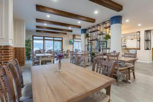 Posezení v ubytování Hanedan Otel Foca Izmir