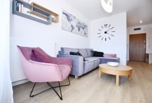 Posedenie v ubytovaní Apartamenty NAVIGATOR PORT-NADMORSKIE TARASY Brilliant 613