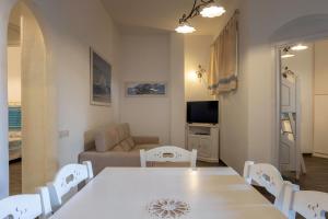 Gallery image of Orso Residence Palau in Palau +22 photos