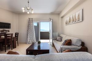 Telewizja i/lub zestaw kina domowego w obiekcie Helena's Aparthotel , Scaleta