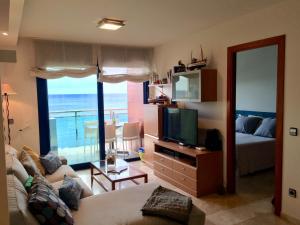 Posedenie v ubytovaní PRECIÓS APARTAMENT A PRIMERA LÍNIA DE MAR