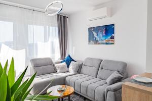 Posedenie v ubytovaní Jacuzzi - Flexible SelfCheckIns 20 - Zagreb - Luxury - Garage - Smart - Brand New - Apartments Repinc