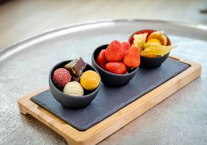 Makanan di atau berdekatan hotel