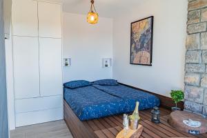 Posteľ alebo postele v izbe v ubytovaní Jacuzzi - Flexible SelfCheckIns 20 - Zagreb - Luxury - Garage - Smart - Brand New - Apartments Repinc