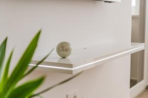 Fotografia z galérie ubytovania Jacuzzi - Flexible SelfCheckIns 20 - Zagreb - Luxury - Garage - Smart - Brand New - Apartments Repinc v Záhrebe