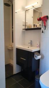 Koupelna v ubytování Guesthouse Zandvoort