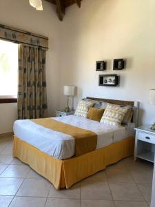 Posteľ alebo postele v izbe v ubytovaní Villa Mares en Playa Bonita ,coson Las Terrenas