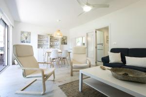 A kitchen or kitchenette at Olabide by Smiling Rentals