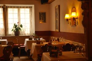 Joogid majutusasutuses Poschiavo Suisse Hotel & Traditional Fondue Stube