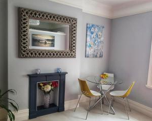 Fotografia z galérie ubytovania Elegantly Restored Suite in Historic Limerick v destinácii Limerick