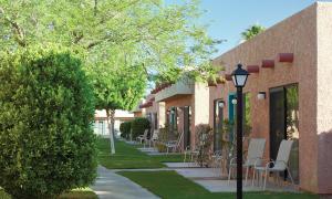 Zahrada ubytování GetAways at Havasu Dunes Resort