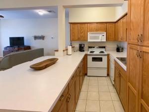 Kuchyň nebo kuchyňský kout v ubytování Schmitz Bed & Breakfast