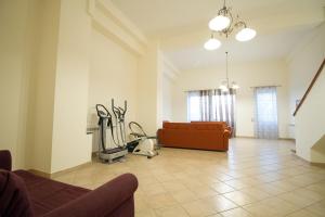 Posilňovňa alebo fitness centrum v ubytovaní Etna-Villa-Alba-Chiara