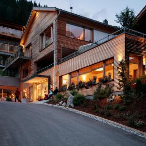 Afbeelding uit fotogalerij van Hotel Stäfeli in Lech am Arlberg