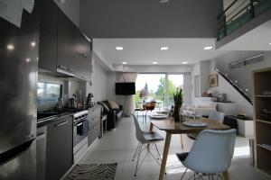 Kuchyň nebo kuchyňský kout v ubytování Nzeb Villa