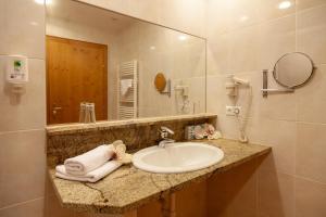 Łazienka w obiekcie Hotel Sonnschein