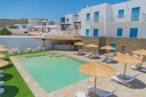 Bazén v ubytování Ostria Hotel & Apartments nebo v jeho okolí