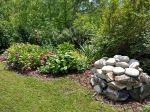 Ein Garten an der Unterkunft Ferienwohnungen Eggarter