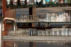 Lounge oder Bar in der Unterkunft Chula Beach Resort