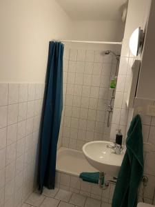 Ein Badezimmer in der Unterkunft Apartment im Zentrum Dresdens