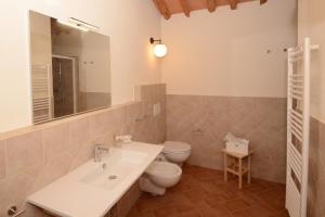 Koupelna v ubytování Agriturismo Villa Adimari