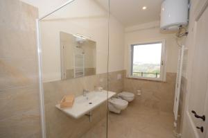 A bathroom at Agriturismo Villa Adimari