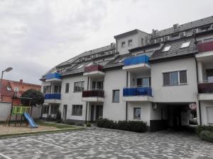 Budova, v ktorej sa apartmán nachádza