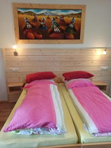 Postel nebo postele na pokoji v ubytování Max Motel