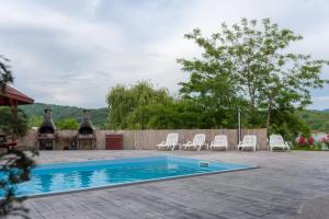 Fotografie z fotogalerie ubytování Villa Frans și Căbănuțe v destinaci Eşelniţa