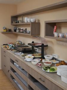 Jedlo v ubytovaní bed & breakfast alebo blízkom okolí