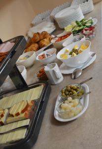 Jedlo v ubytovaní bed & breakfast alebo blízkom okolí