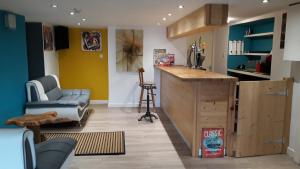 Kuchyň nebo kuchyňský kout v ubytování Blue Room Hostel Newquay