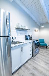 Boutique Suite #7