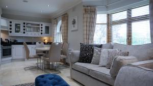 Kuchyň nebo kuchyňský kout v ubytování Mullingar town apartment 2 bedrooms