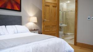 Koupelna v ubytování Mullingar town apartment 2 bedrooms + 17 fotografií
