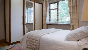 Postel nebo postele na pokoji v ubytování Mullingar town apartment 2 bedrooms