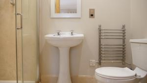 Koupelna v ubytování Mullingar town apartment 2 bedrooms