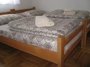 Giường trong phòng chung tại Apartman Jana Apatin