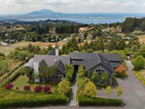 an aerial view of a large house at The Lakeview House in Taupo