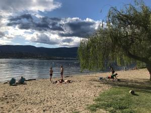 Gallery image of Stirling House in Kelowna +64 photos