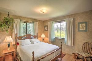 Ảnh trong thư viện ảnh của Sunny Home with Patio Less Than 10 Mi to Lake Coeur dAlene ở Post Falls