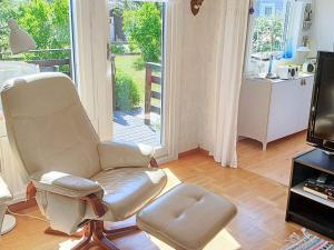Fotografie z fotogalerie ubytování 5 person holiday home in BERGKVARA v destinaci Grisbäck