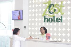 Gestir sem dvelja á Zest Jemursari by Swiss-Belhotel International