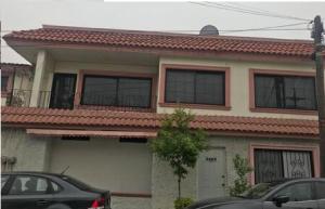 a house with cars parked in front of it at Tec, Brisas y Sur de Mty 54633 in Monterrey
