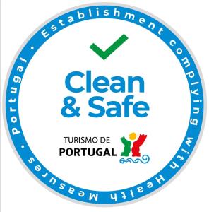 リスボンにあるApartament's Veiga Tejoの青い清潔で安全なロゴ