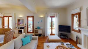 Gallery image of VILLA STARCHART in Porto Heli